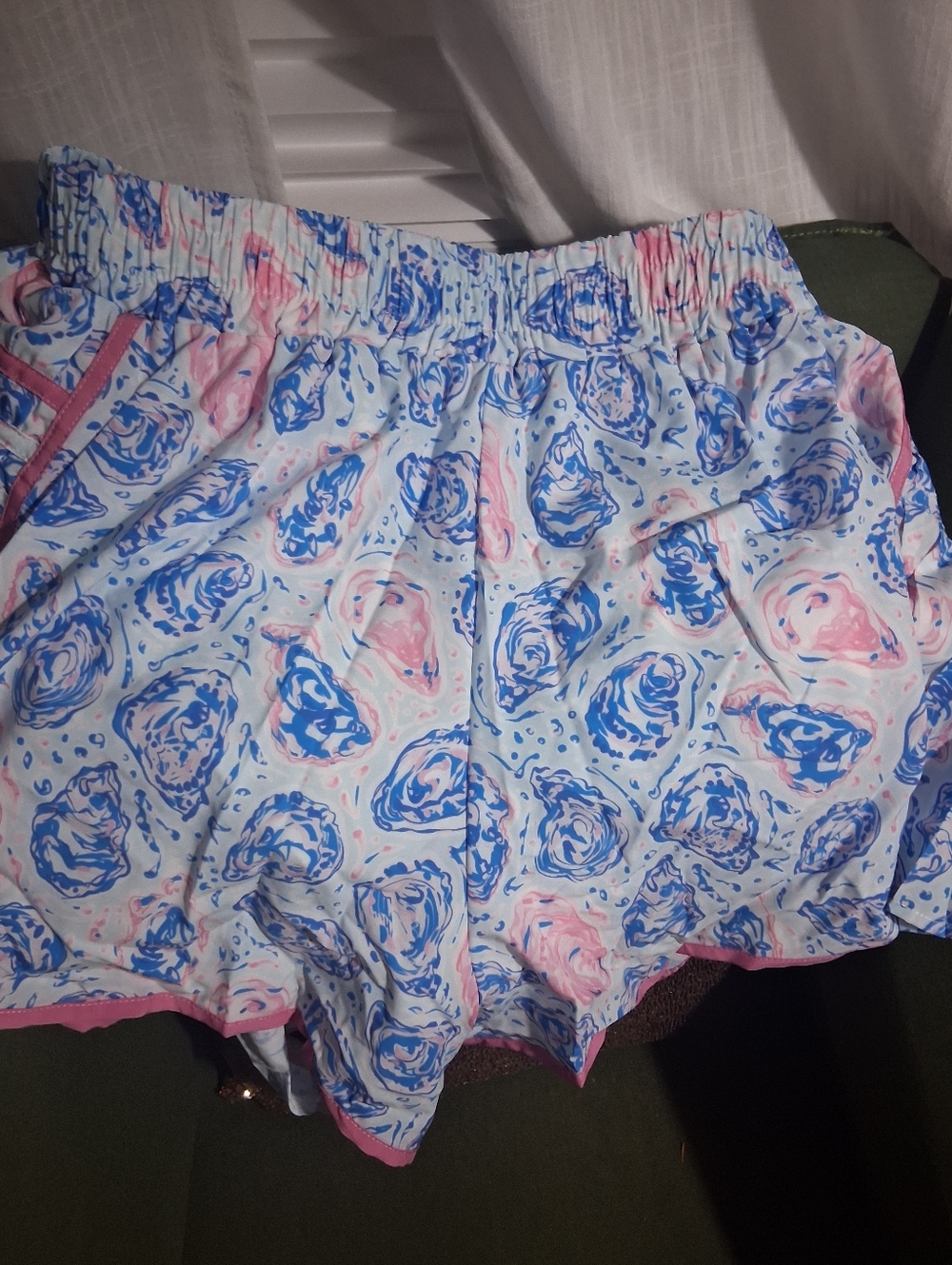 Simply Southern Light Blue Floral Print Athletic Shorts with Pink Trim Nwt XL